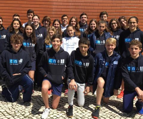 Equipa absoluta do Clube de Natação de Alcobaça que esteve presente no primeiro dia dos Campeonatos Distritais de Clubes.