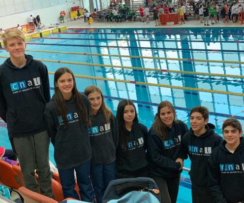 Atletas participantes neste torneio. Da esquerda para a direita, Daniel Tsykal, Ana Silva, Constanca Trindade, Maria Silva, Ana Ferreira e Vasco Oliveira