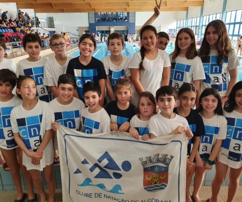 Nadadores do CNAL que participaram 